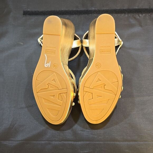 BRAND NEW ANDIAMO MULTI-STRAP RHINESTONE EMBELLISHMENTS OPEN-TOE WEDGE SANDAL - Picture 12 of 12